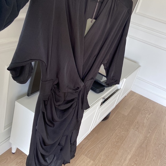 Allsaints brand new with tags on it black wrap dress with side zipper - Picture 10 of 14